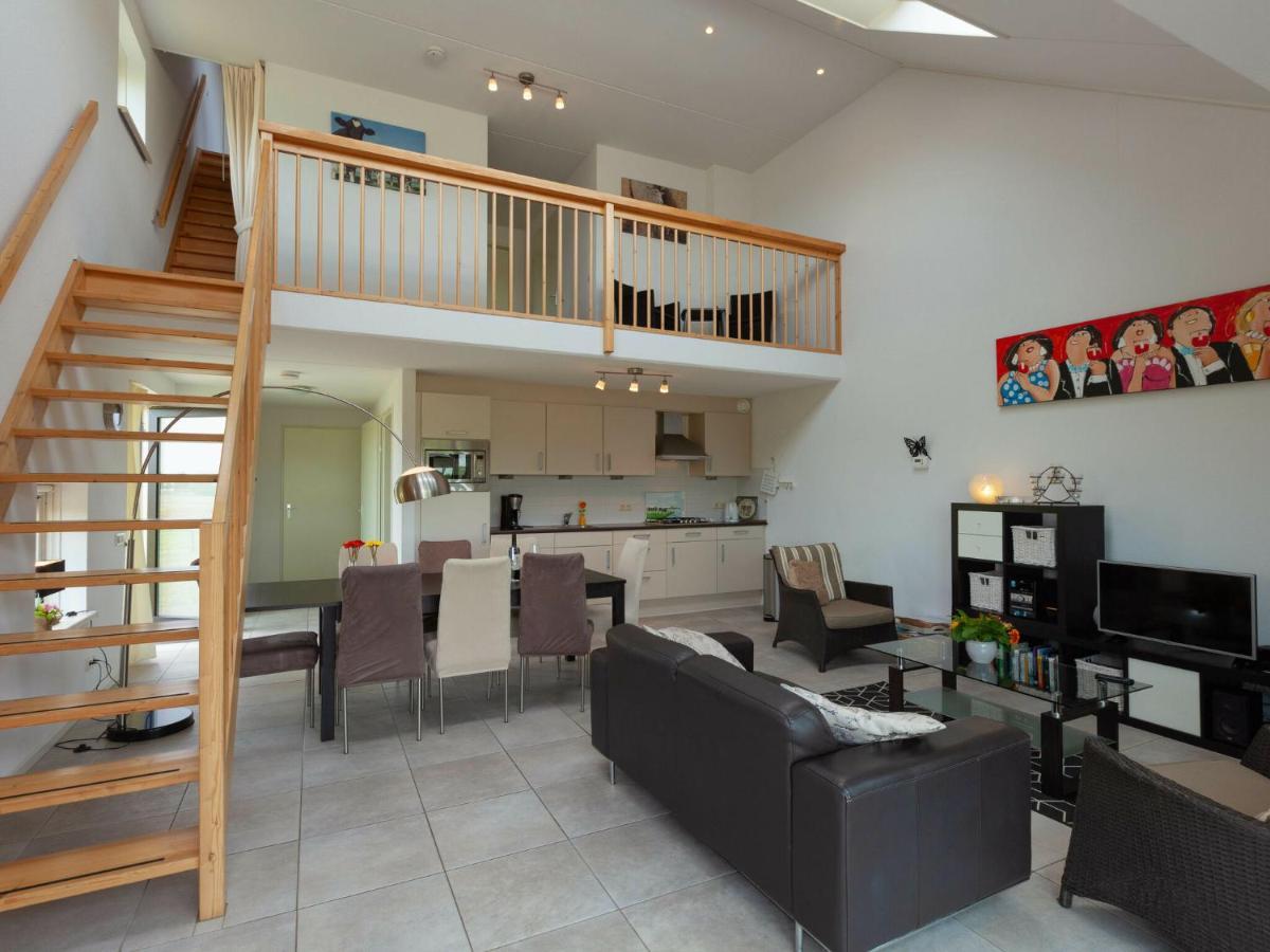 Luxury Holiday Home With Private Terrace Langweer Eksteriør billede